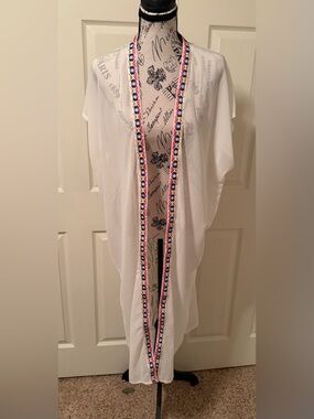 NWT White Sheer Kimono|Duster|Coverup with Multicolor Embroidered Accents